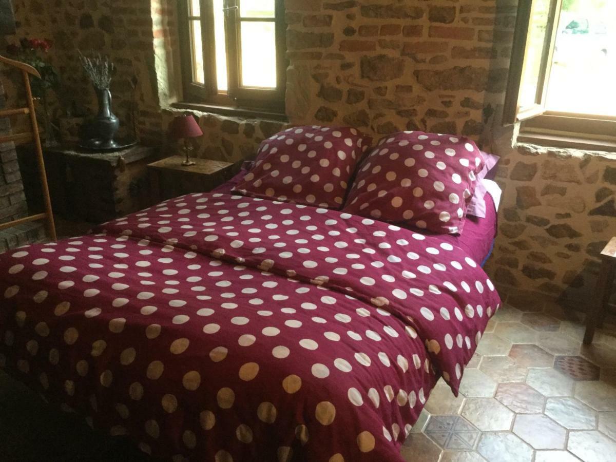 Chambre Au Calme De La Campagne Le Vernet (Allier) Exterior foto